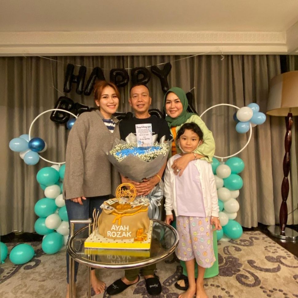 Potret Ayah Rozak ulang tahun. (Instagram)