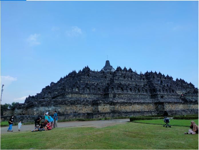Candi Borobudur saat One Day Tour VW Ride Borobudur Magelang,Minggu (6/6/2021) (Suara/Hiromi)