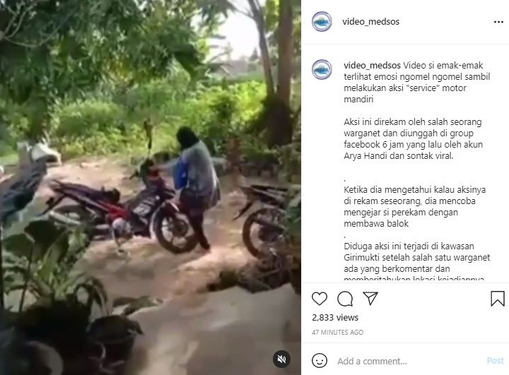 Viral Emak-emak 'Meledak' Kejar Perekam Pakai Balok. (Instagram/@video_medsos)