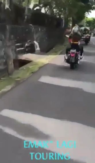 Video emak-emak touring pakai Harley. (Instagram)