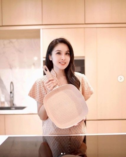 Potret dapur Sandra Dewi. (Instagram/sandradewi88)