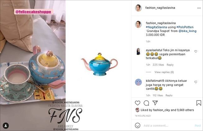 Nagita Slavina minum teh pakai teko unyu, harganya mahal banget. (Instagram/@fashion_nagitaslavina)
