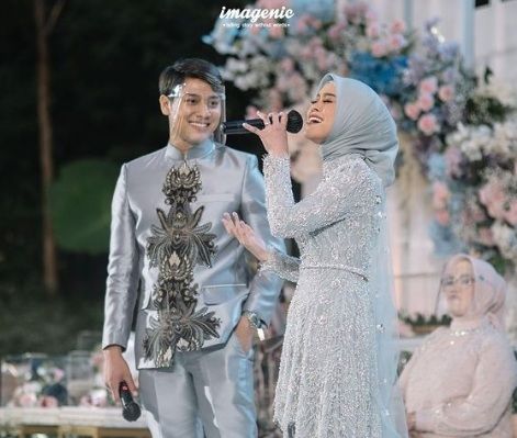 Momen lamaran Rizky Billar dan Lesti Kejora [Instagram/@imagenic]