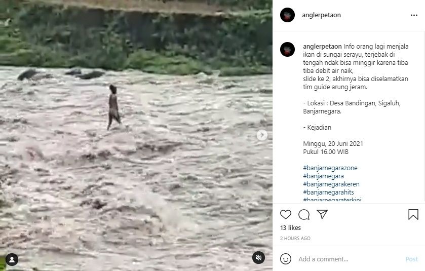 Kronologi Video Mencekam Pria Berdiri di Tengah Derasnya Arus Sungai. (Instagram/@anglerpetaon)