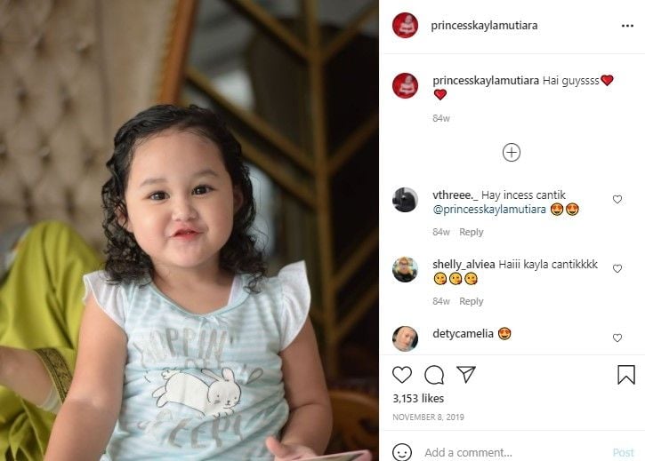 Potret Kayla Mutiara anak Pasha. (Instagram/princesskaylamutiara)