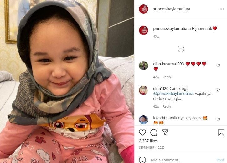 Potret Kayla Mutiara anak Pasha. (Instagram/princesskaylamutiara)