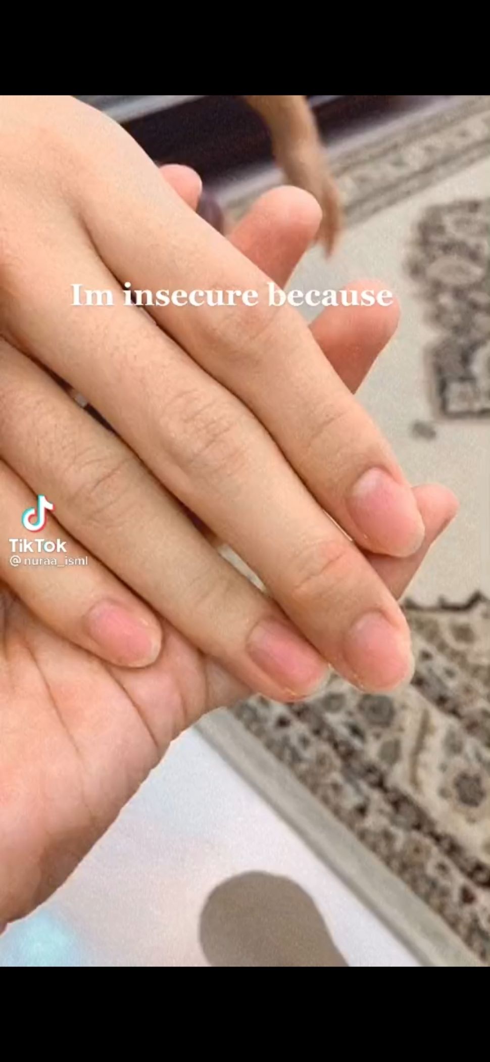 Bikin Insecure, Lelaki Ini Punya Tangan Cantik Lebih dari Istrinya. (DOk: TikTok/@nuraa_isml)