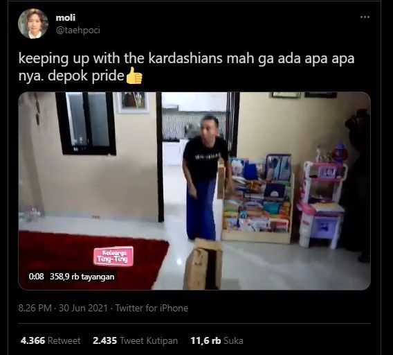 Ayah Ojak membanting kardus (Twitter)