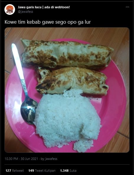 Bikin Gagal Paham, Orang Ini Doyan Makan Kebab dengan Tambahan Bahan Tak Terduga. (Twitter/@jawafess)