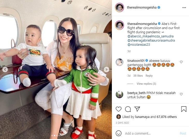 Potret Momo Geisha liburan ke Bali. (Instagram/therealmomogeisha)