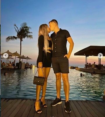 Pacar Alyssa Spischak pindah agama. Evert masuk Islam setelah dibimbing Ustadz Derry Sulaiman yang merupakan ayah Alyssa Spischak. (dok Instagram Evert )