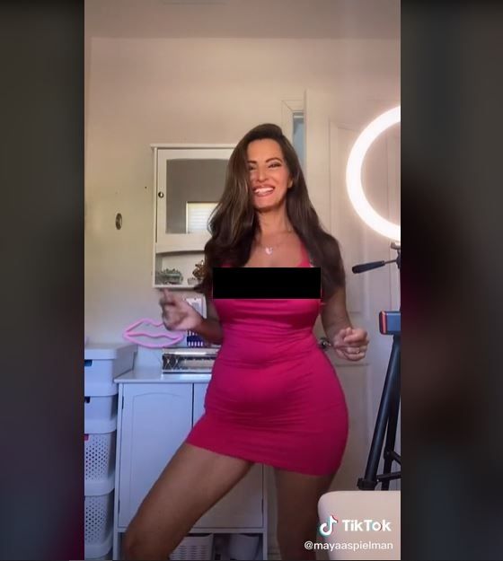 Sering Tampil Seksi, Umur Wanita Ini Bikin Kaget (tiktok.com/@mayaaspielman)
