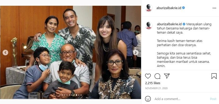 Potret kedekatan Nia Ramadhani dan mertua. (Instagram/ramadhaniabakrie)