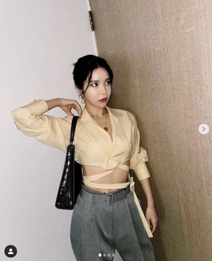 Potret Solar Mamamoo yang jalani diet ketat. (Instagram)