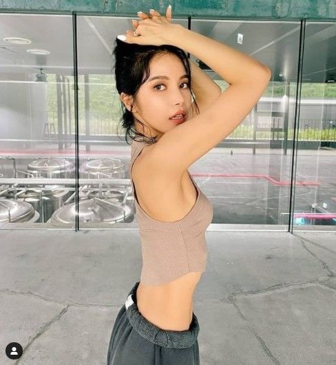 Potret Solar Mamamoo yang jalani diet ketat. (Instagram)