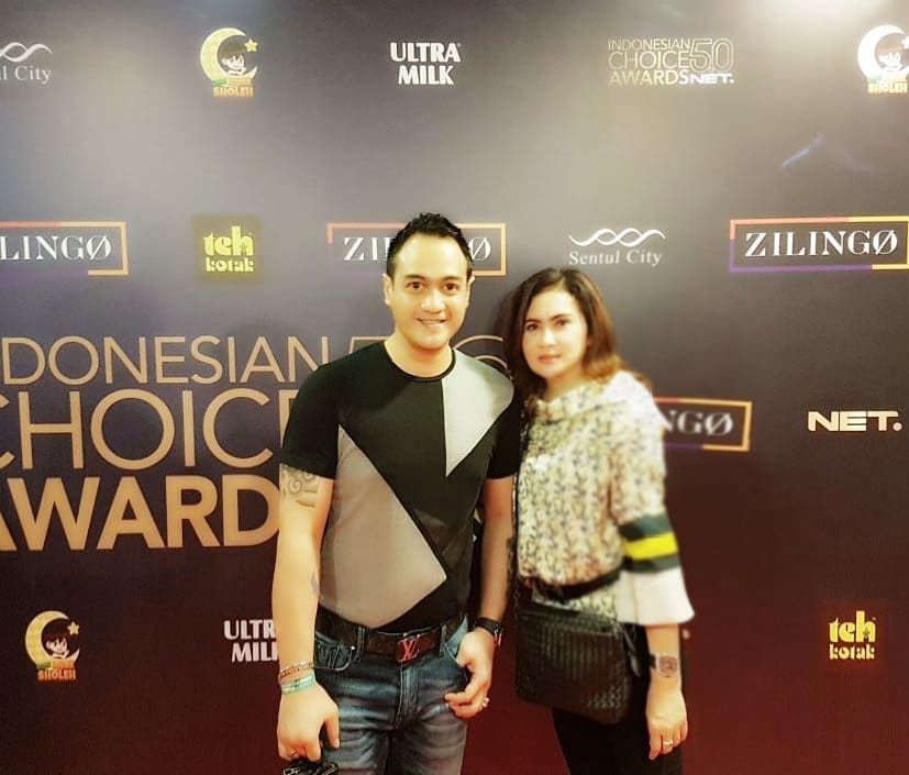 Ferry Irawan dan istri, Anggi Novita. [Instagram]