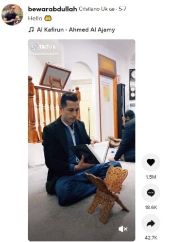 CEK FAKTA Video Cristiano Ronaldo Baca Al Quran di Masjid. (Turnbackhoax.id)