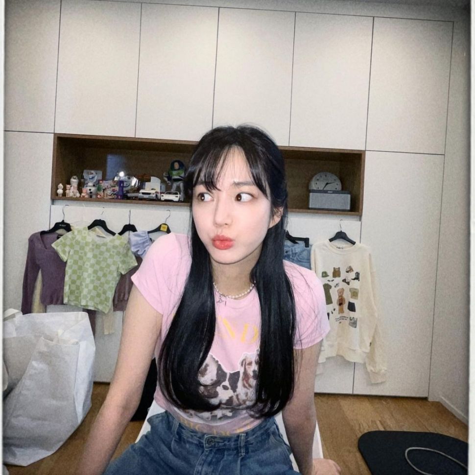 Pesona Lee Yoo Bi (Instagram/yubi_190)