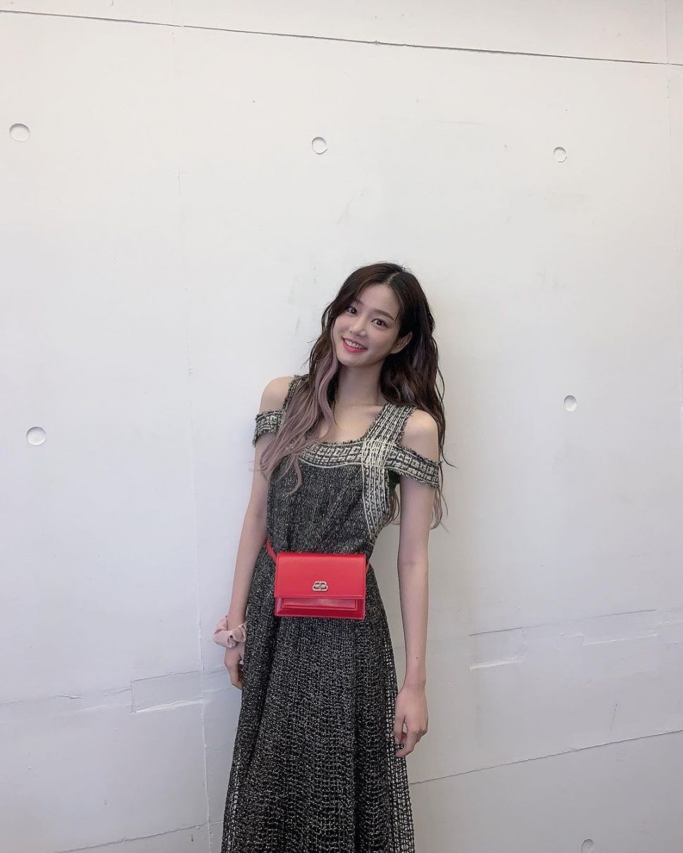 Pesona Lee Yoo Bi (Instagram/yubi_190)