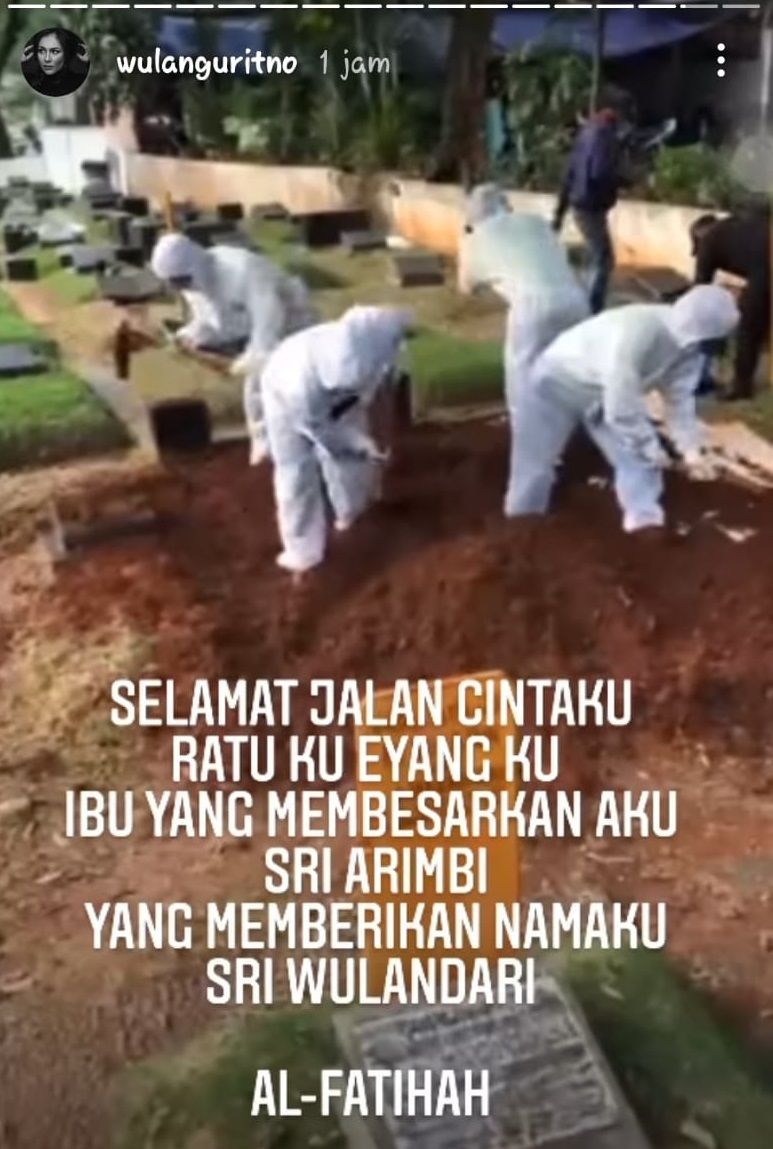 Wulan Guritno membagikan proses pemakaman sang nenek di Instagram Story.