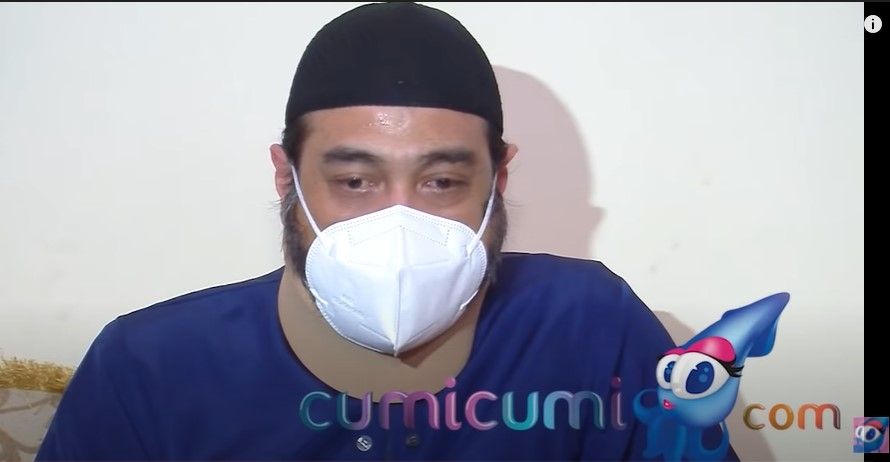 Ferry Irawan menangis saat menanggapi tudingan istri (YouTube)