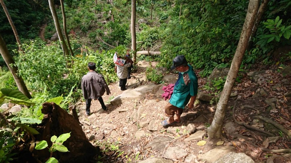 Kaki Bukit Gatan [Tasmalind/Suara.com]