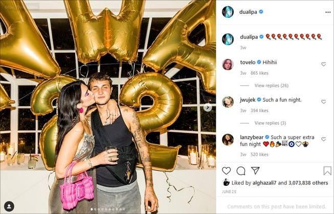 Dua Lipa gelar pesta ulang tahun untuk sang kekasih, Anwar Hadid. (Instagram/@dualipa)