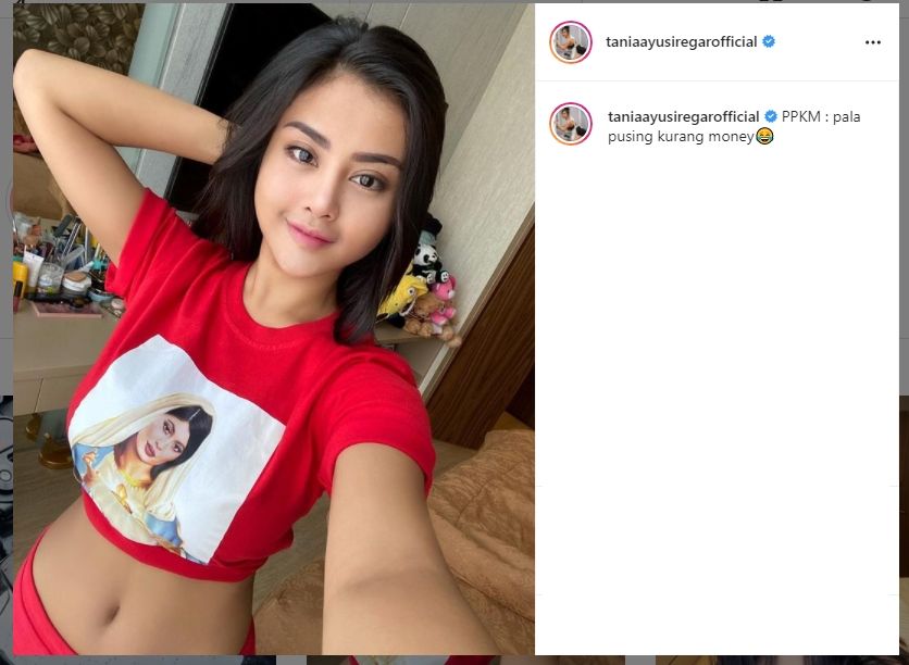 Namanya Terseret Kasus Prostitusi, Tania Ayu Selfie Pose PPKM: Pala Pusing Kurang Money. (instagram.com/taniaayusiregarofficial)