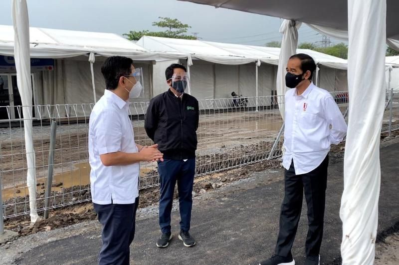 Presiden Joko Widodo meninjau langsung Rumah Oksigen Gotong Royong yang berlokasi di daerah Pulo Gadung, Jakarta Timur, Sabtu (24/7/2021). (Dok: Lukas - Biro Pers Sekretariat Presiden)