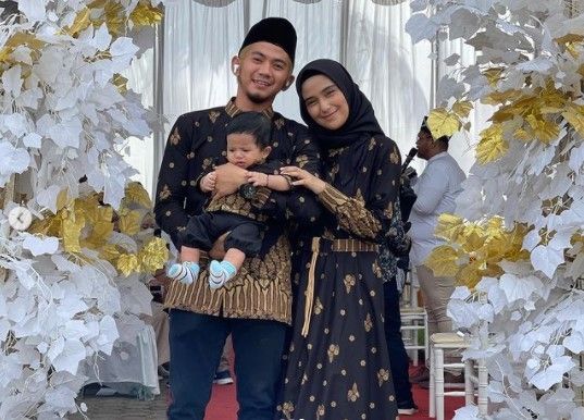 Potret mesra Rizki DA dan Nadya Mustika. (Instagram/da2_ridho)