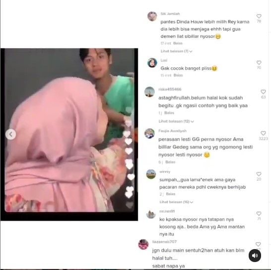 Rizky Billar mencium kening Lesti Kejora (Instagram)