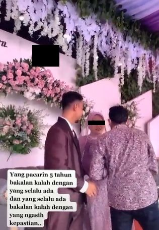 Sikap pengantin wanita disorot. (Tiktok)