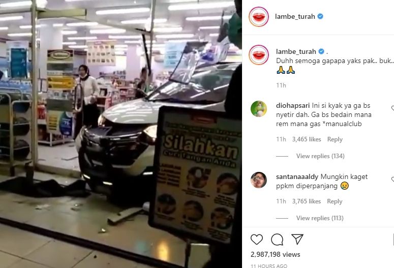 Viral mobil terobos masuk minimarket. (Instagram/lambe_turah)