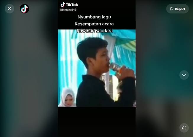 Viral aksi pria nyanyi di acara pernikahan, lirik lagunya bikin ngakak. (TikTok/@bintang54311)