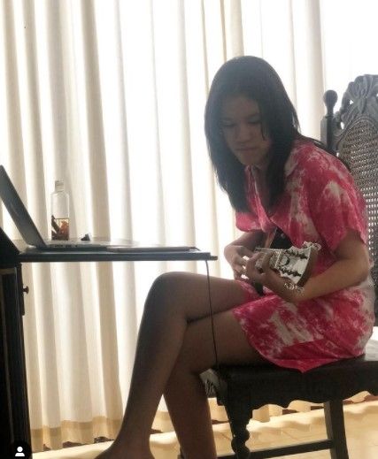 Potret Stella Aisha Anak Ridho Slank. (Instagram/seroja_hafiedz)