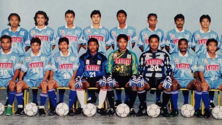 Skuad Arseto Solo di musim terakhir mereka berkiprah di Liga Indonesia 1998. [Dok Facebook Arseto Solo]