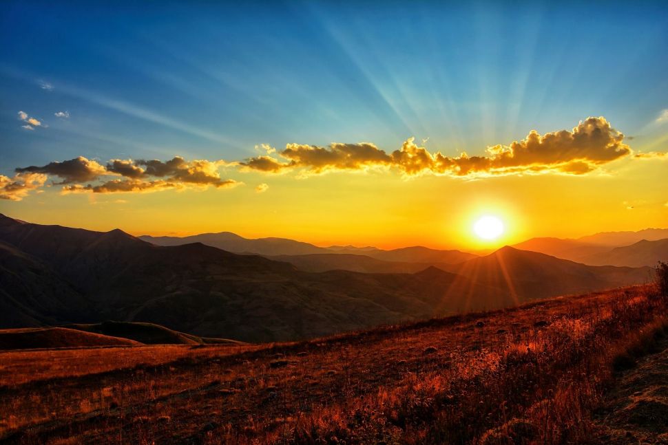 Ilustrasi matahari pagi untuk berjemur. (pixabay.com)