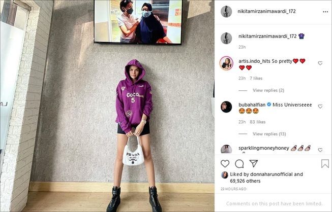 Nikita Mirzani pose pakai hoodie senilai ratusan juta. (Instagram/@nikitamirzanimawardi_172)