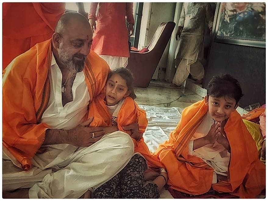 Potret Sanjay Dutt dan Anak Kembarnya (Instagram/@duttsanjay)