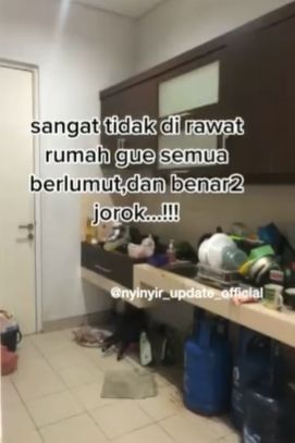 Pemilik rumah protes lihat rumahnya tak terawat usai dikontrakan. (Instagram/@nyinyir_update_official)