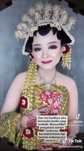 Hasil make up pengantin yang wajahnya babak belur akibat kecelakaan. (Tiktok/@vividwiwedding)