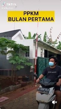 Viral parodi PPKM level 300 hingga bikin ketawa dan miris. Parodi PPKM level 300 itu viral dalam video yang memperlihatkan aksi dua orang pemuda yang memainkan parodi PPKM level 1 hingga 300.