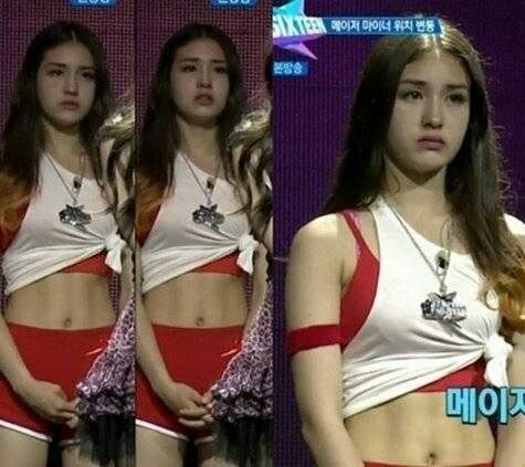 Penampakan bentuk perut Jeon Somi (Koreaboo)