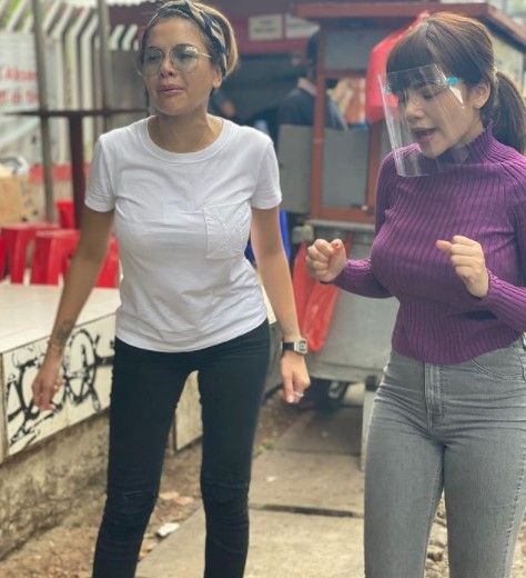 Potret persahabatan Dinar Candy dan Nikita Mirzani. (Instagram/dinar_candy)