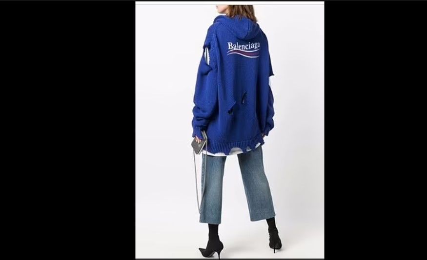 Bikin Syok, Balenciaga Rilis Koleksi Baju Compang-Camping Seharga Rp 27 juta. (Dok: Balenciaga)