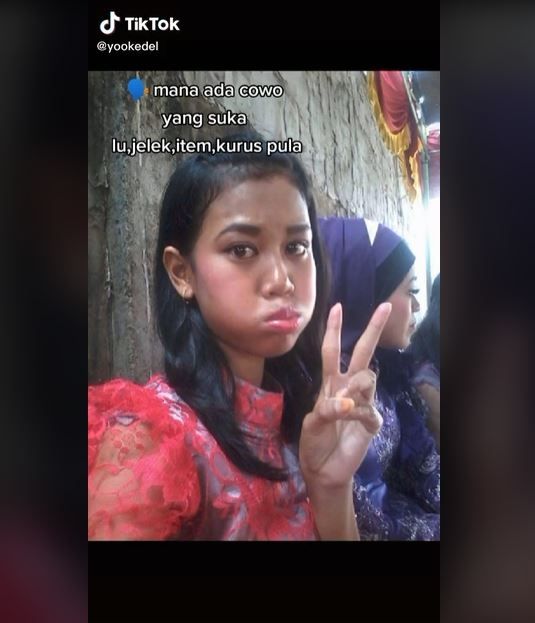 Dulu Sering Diejek, Wanita Ini Sekarang Dapat Pacar Bule (tiktok.com/@yookedel)