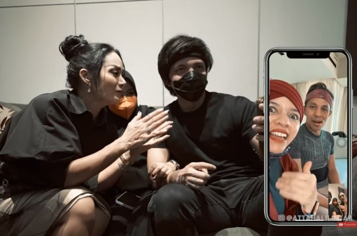 Krisdayanti video call dengan orang tua Atta halilintar (Youtube.com)