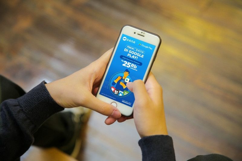 Aplikasi Dana kini bisa digunakan untuk belanja konten di Google Play Store. [Antara/HO]