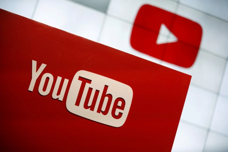 Logo YouTube, foto Reuters 21 Oktober 2015 (REUTERS/Lucy Nicholson) 