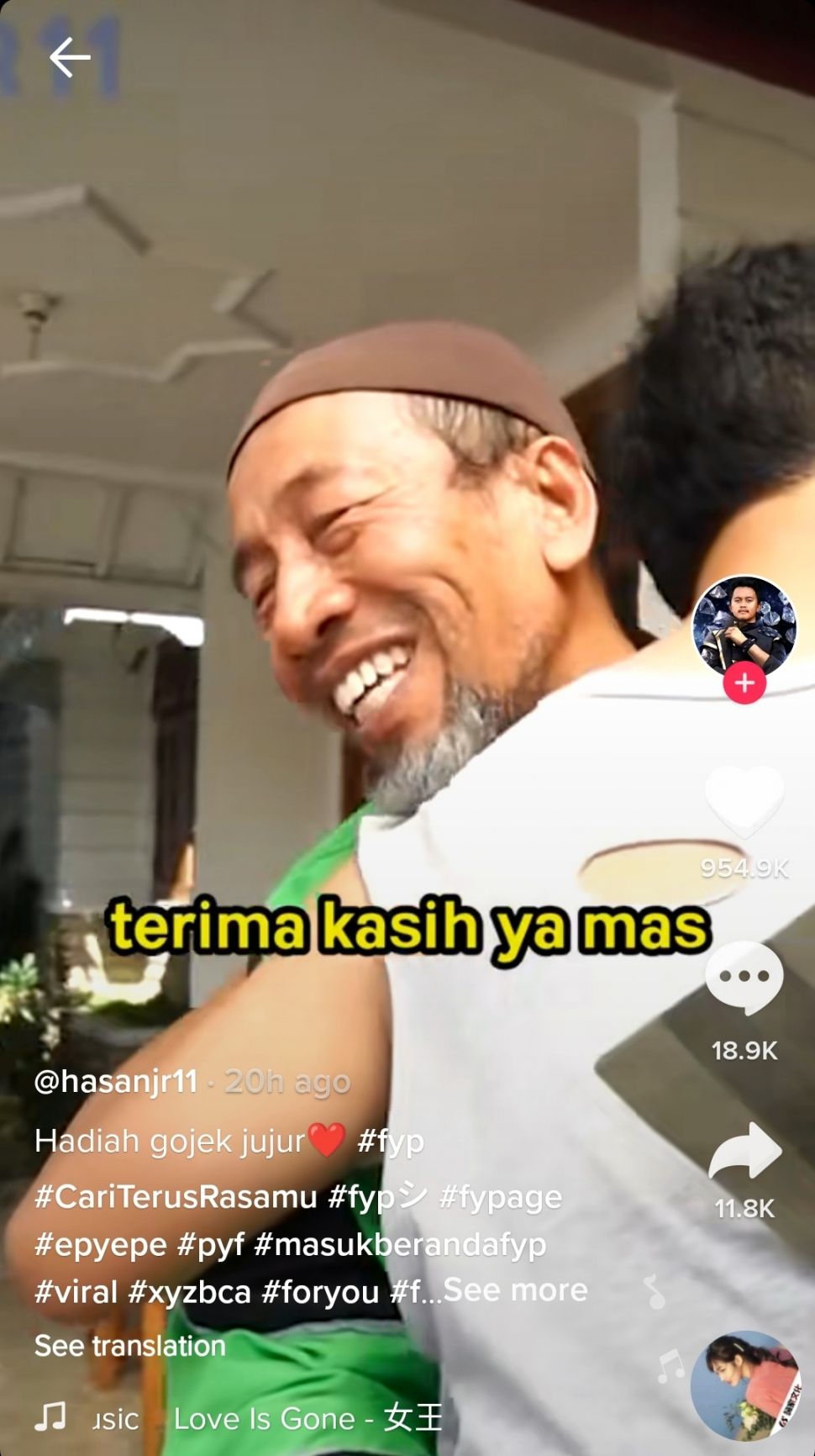 Jujur Banget! Ojol Ini Rela Tunggu Motor Dengan Kunci Tergantung Sampai Pemilik Datang. (Dok: TikTok/hasanjr11)